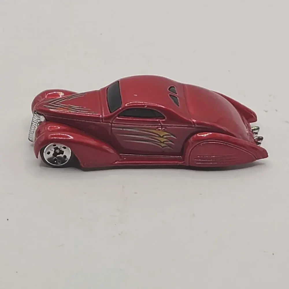 VINTAGE HOT WHEELS 2002 SWOOP COUPE RED NICCE